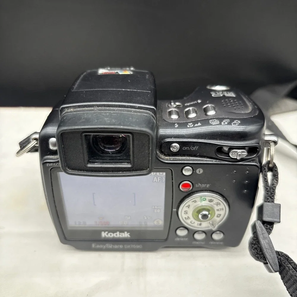 Kodak EasyShare 10X Digital Zoom Camera DX7590 5.0MP ~ Works Great! ~ Excellent!